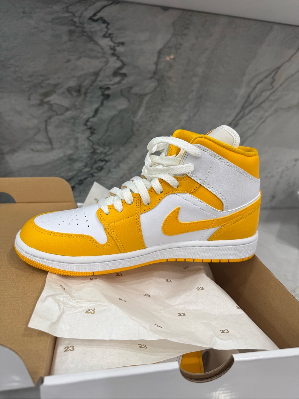NWB - Air Jordan 1 Mid
‘White University Gold’